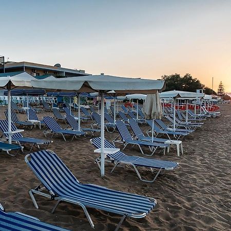 Hotel Koukouras Stalós Eksteriør bilde